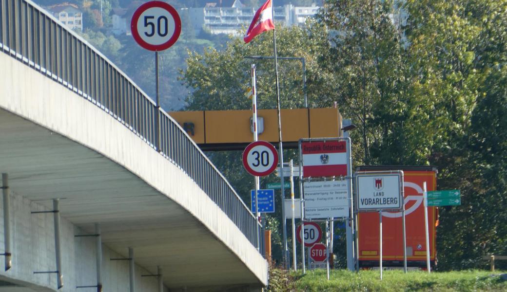 Die Rheinbrücke zwischen Kriessern und Mäder wird saniert.