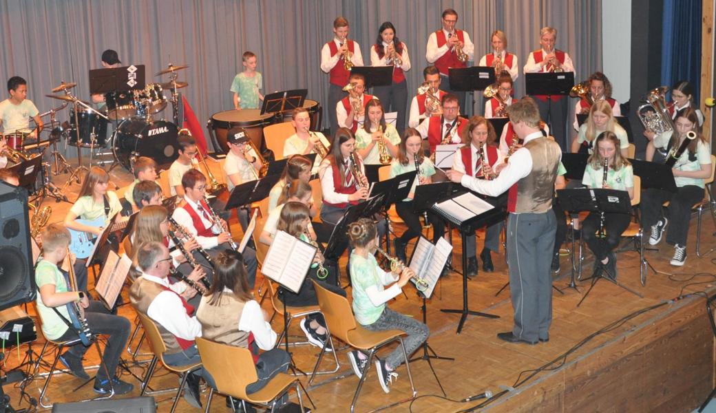 Das gemeinsame Musizieren von Jugendmusik und Musikverein Eichberg war eine gelungene Premiere. 