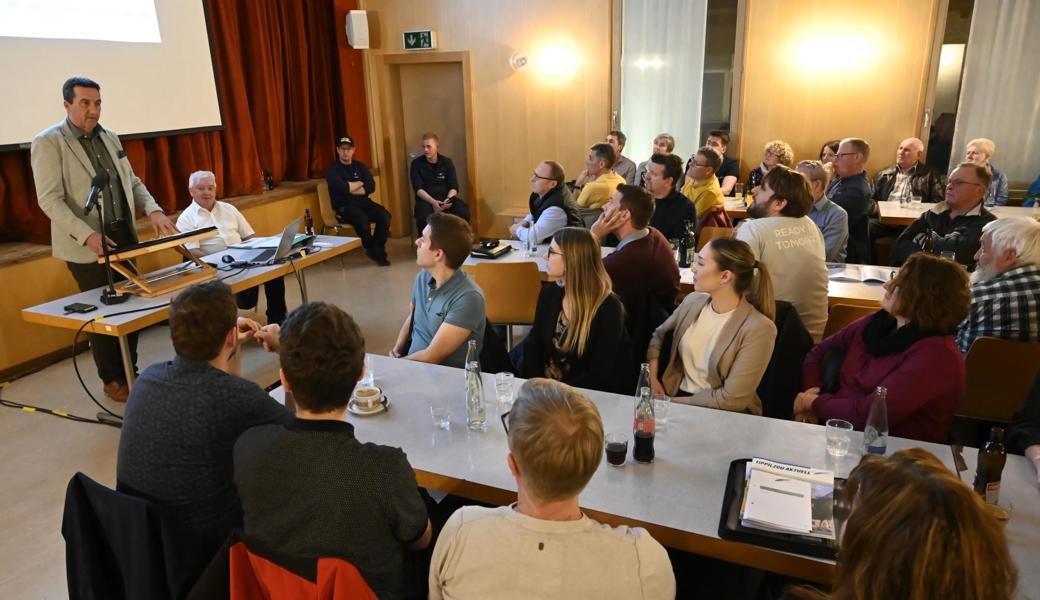 An die 80 Interessierte kamen an die erste Diepoldsauer Vorversammlung seit drei Jahren.