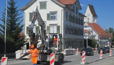 Bushaltestelle an rege benutztem Ort wird saniert