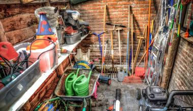 Ordnung in der Garage – so schaffen Sie vor dem Winter Platz