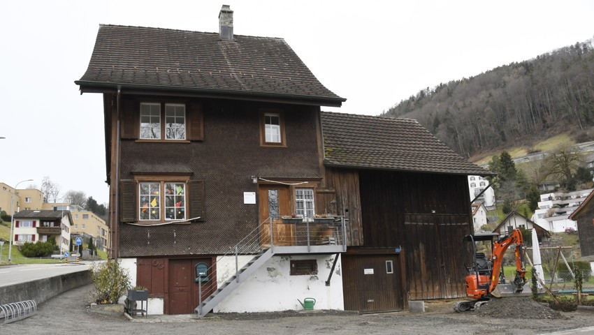 Der bisherige Schülerhort in Berneck liegt am Sportplatzweg 1.