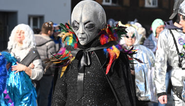 Herrliches Wetter lockte die Zaungäste in Scharen an den Kriessner Fasnachtsumzug
