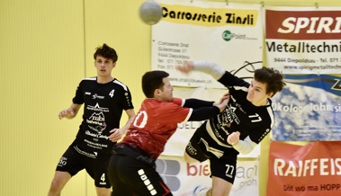 Trotz Heimniederlage gegen Angstgegner verteidigt der HC Rheintal die Tabellenführung