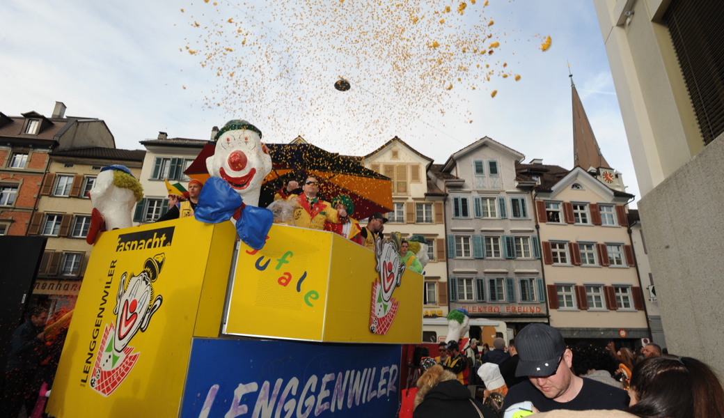 Ausnahmezustand Fasnacht: Alkohol mitten unter Minderjährigen