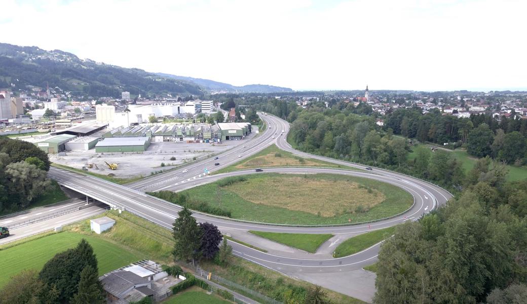 Die Verbindung zum Autobahnknoten in St. Margrethen sollte bereits sei 60 Jahren in Betrieb sein. Das Hoffen der Rheintaler dies- und jenseits der Flusses geht derweil weiter.