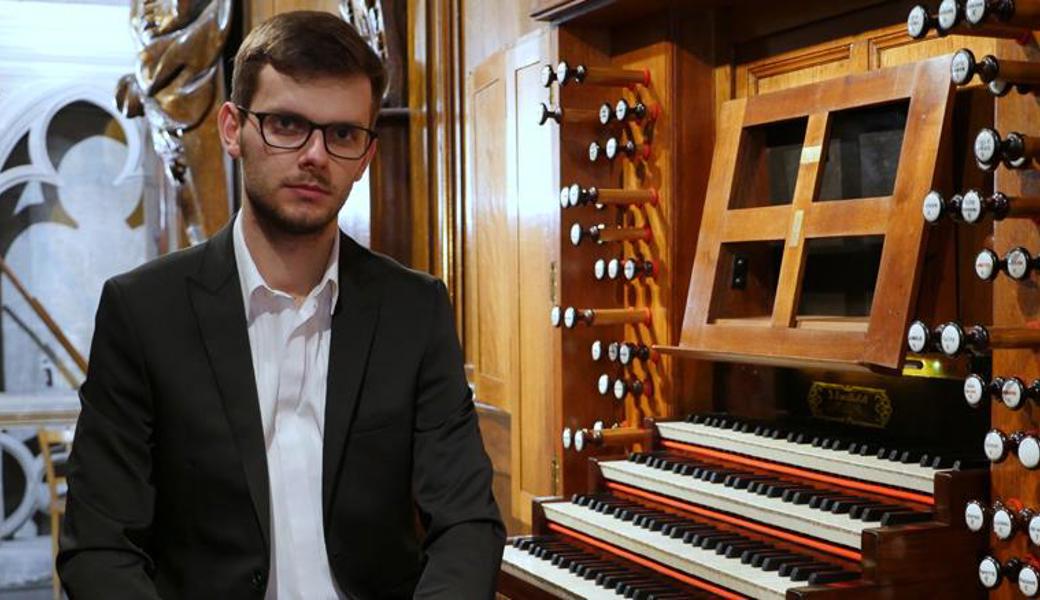 Mateusz Rsewuski ist ein renommierter Organist.