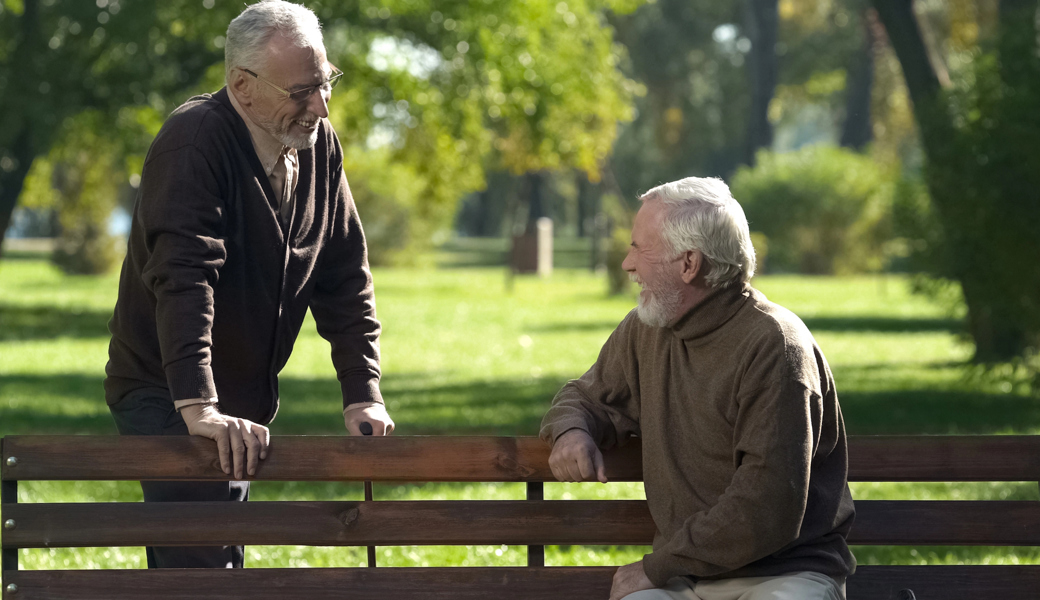 Gemeinschaft vermag es, einsame Menschen zu stärken – Wege aus dem Alleinsein