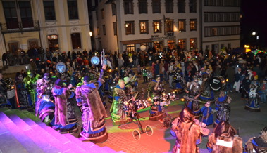 Elf Guggenmusiken bringen den Karneval zu Bernang zum Beben