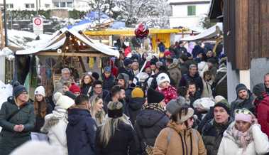 Mittendrin im Wintermärchen - der Balger Weihnachtsmarkt trumpfte mit dem besten Wetter auf