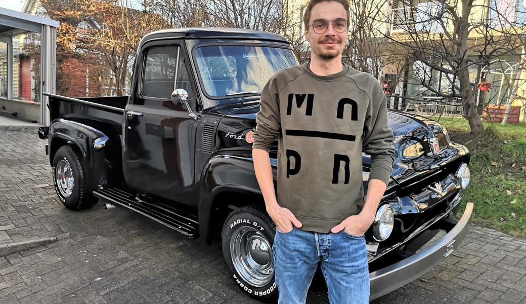 Beni Frei fährt gern aus mit dem Ford F100, «aber nur bei schönem Wetter».