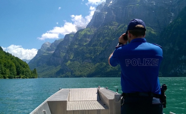 Zwei SUP-Fahrer nach Sturm auf dem Walensee vermisst