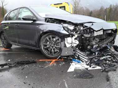 43-Jähriger Autolenker nach Kollision verletzt