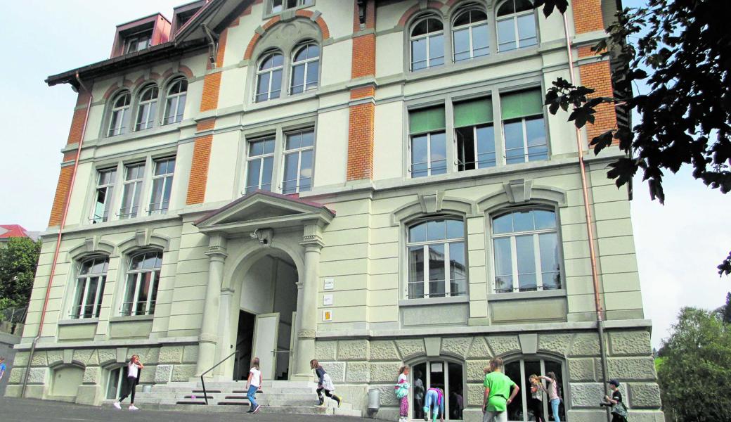 Im umfassend restaurierten 120 Jahre alten Zentralschulhaus von Heiden herrscht wieder reger Betrieb.Bild: egb