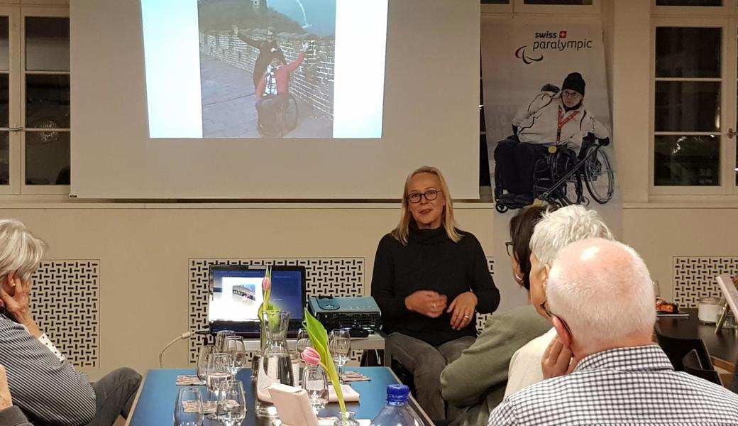 Vortrag von Rollstuhl-Curlerin Claudia Hüttenmoser-Pfister