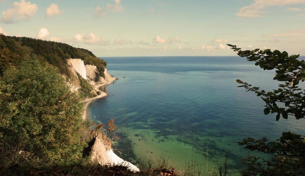 Rügen (Photo by Sascha Lichtenstein on Unsplash)