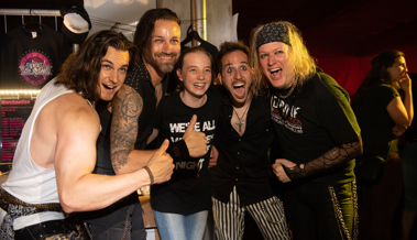 Grossaufmarsch für lokale Rockhelden und Metal-Hexen Grossaufmarsch für lokale Rockhelden und Metal-Hexen