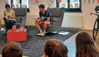 Simon Vitzthum las in der Bibliothek vor Simon Vitzthum las in der Bibliothek vor