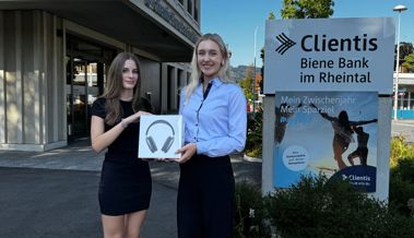 Preisübergabe bei der Clientis Biene Bank im Rheintal