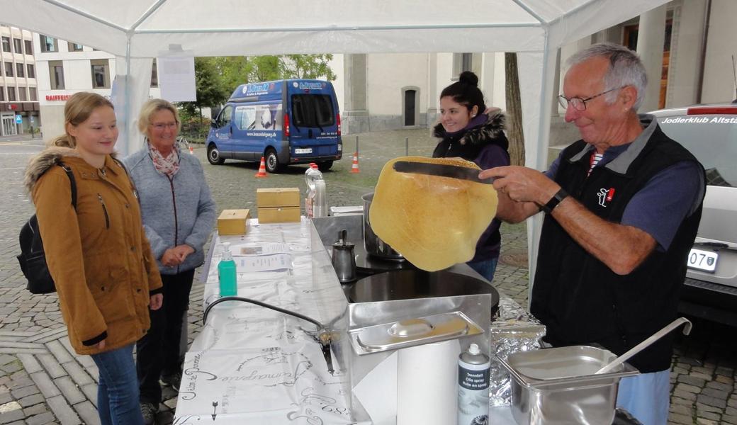 Feine Crêpes für einen guten Zweck sind immer willkommen.