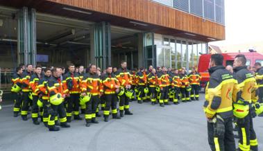 Viele Schaulustige an der Feuerwehrübung