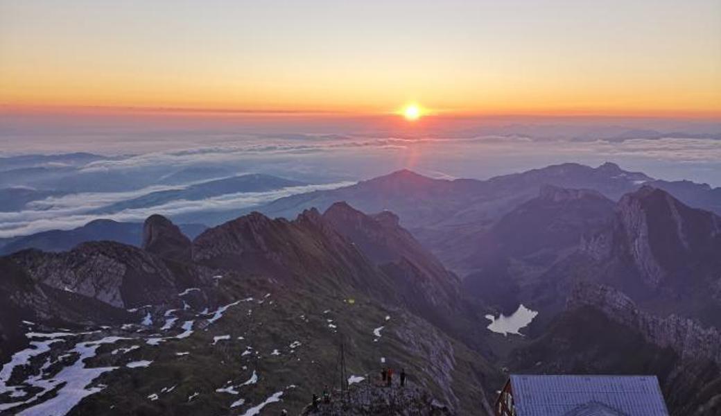 ...bei einer Sonnenaufgangsfahrt auf den Säntis...