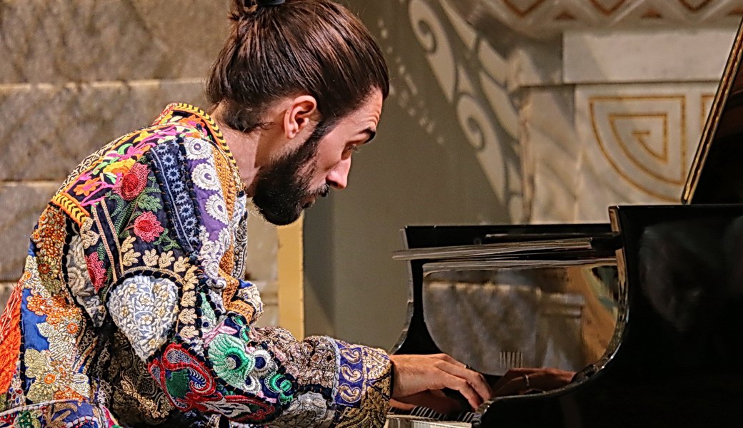 Jubiläumskonzert der Extraklasse: Teo Gheorghiu verzaubert mit Beethoven und Rachmaninow