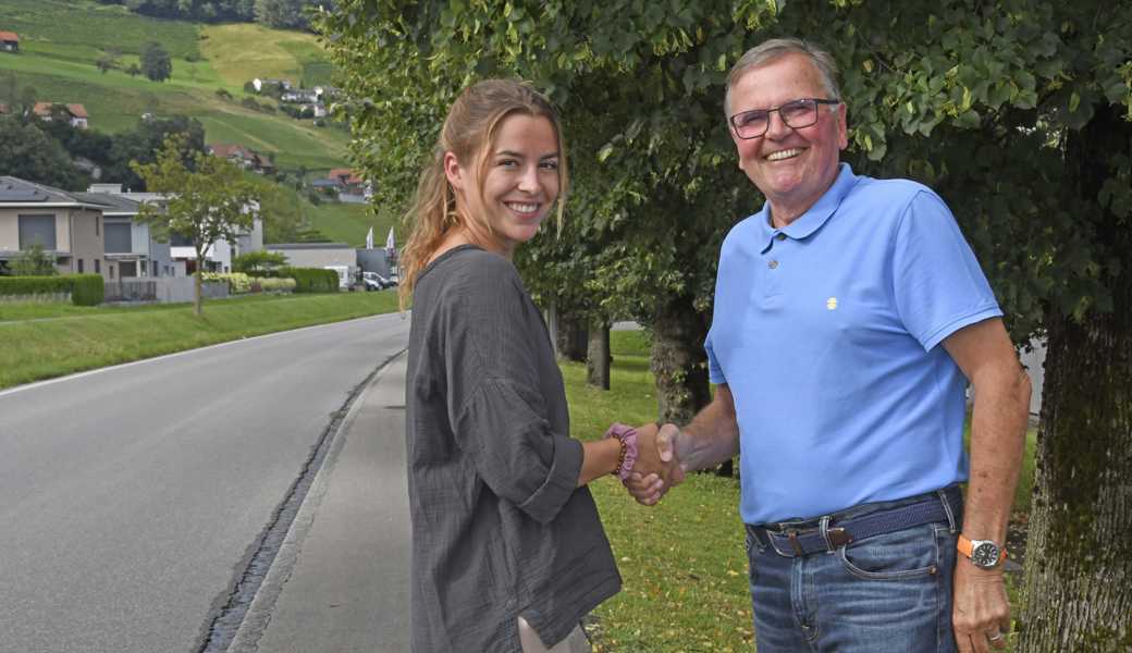 Celine Sieber und Walter Portmann nach dem Gespräch über Freundschaft: Sie erlebten es als eine Entdeckung und merkten, dass sie viele Gemeinsamkeiten haben, obwohl sie zwei Generationen angehören.