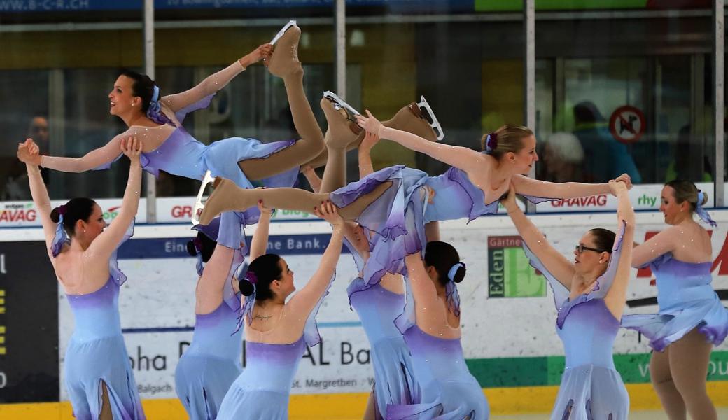 Synchronized Skating ist eine Symbiose aus schönen Kostümen und hochstehendem Sport. 