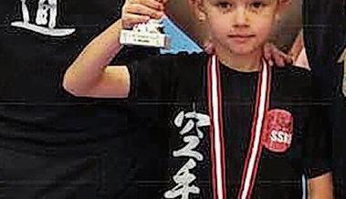 Sechs Medaillen für Karatekas