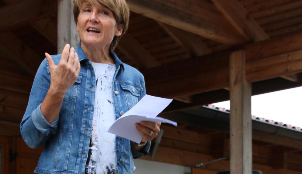 Balgach ist steuergünstig, aber nicht nur. Gemeindepräsidentin Silvia Troxler stellte den Zuzügern das Dorf mit seinen Vorzügen vor.