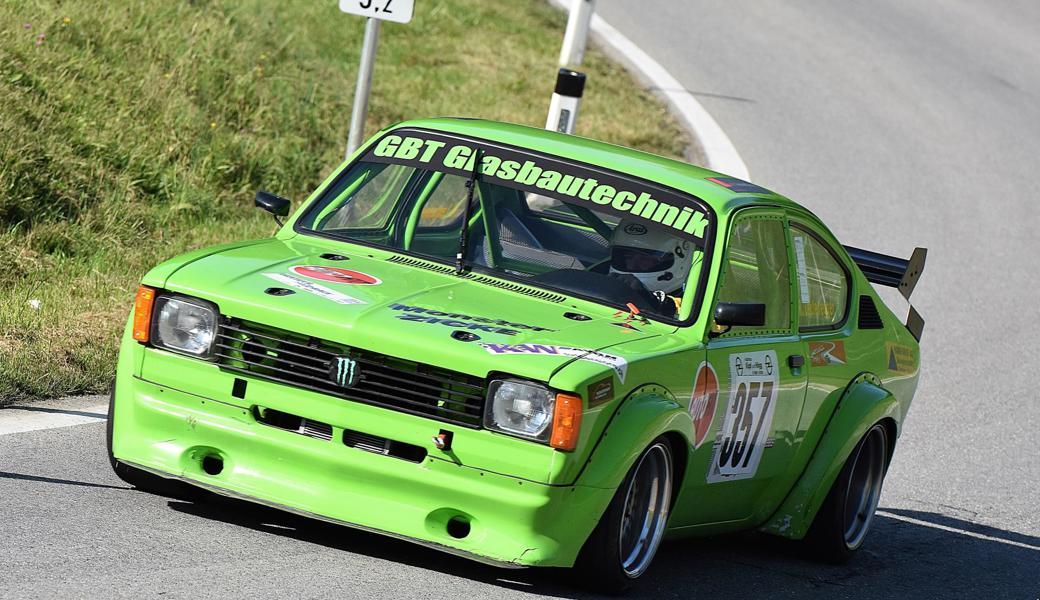 Der 54-jährige Walzenhauser René Leutenegger war in seinem froschgrünen Opel Kadett am Bergslalom in Vorarlberg nicht zu bremsen.