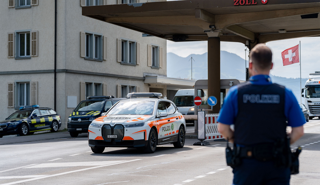 Alkohol, fehlende Führerausweise und ein E-Scooter-Unfall: Polizei stoppt sieben Verkehrssünder