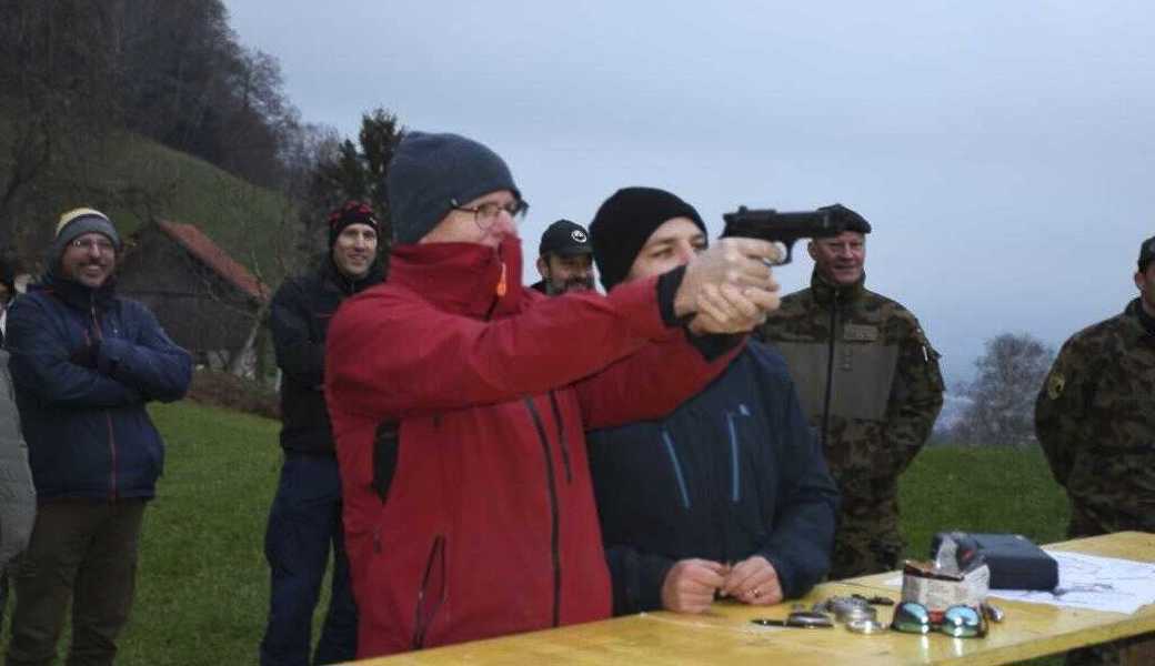 Saustich-Jäger im Bernecker Langmoos in Aktion.