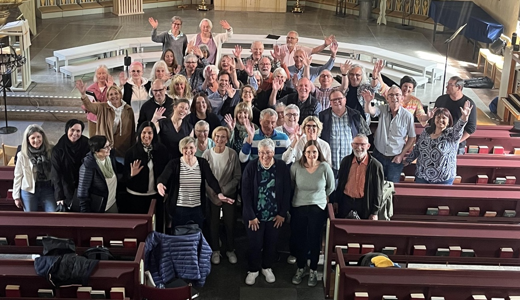 Der Chor Eichberg und Solumkören vor dem Schwedischen Konzert