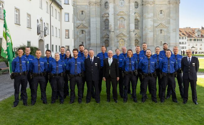 19 Neulinge ins Korps der Kantonspolizei St.Gallen aufgenommen