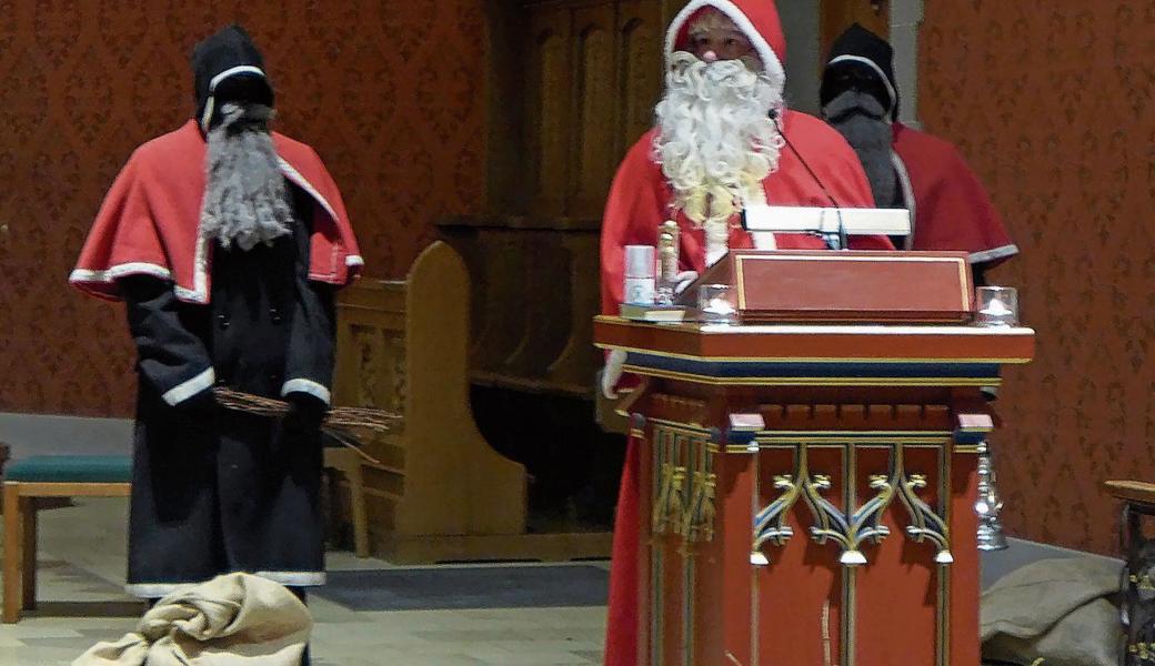 Samichlaus und Schmutzlis besuchten und beschenkten 40 Ministranten der Seelsorgeeinheit. 